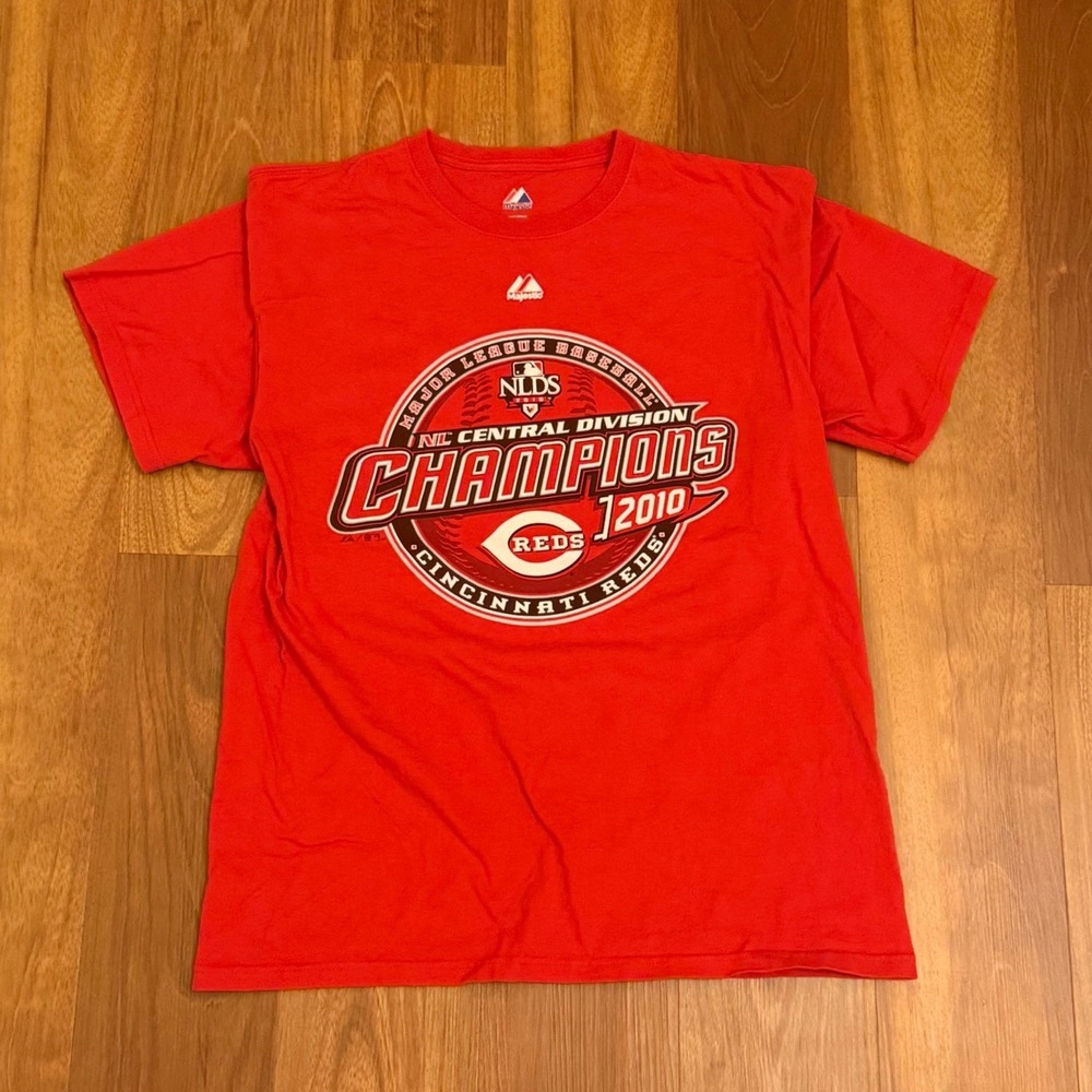 2010 Majestic Cincinnati Reds NL Central Champions Double Sided Shirt Size Large